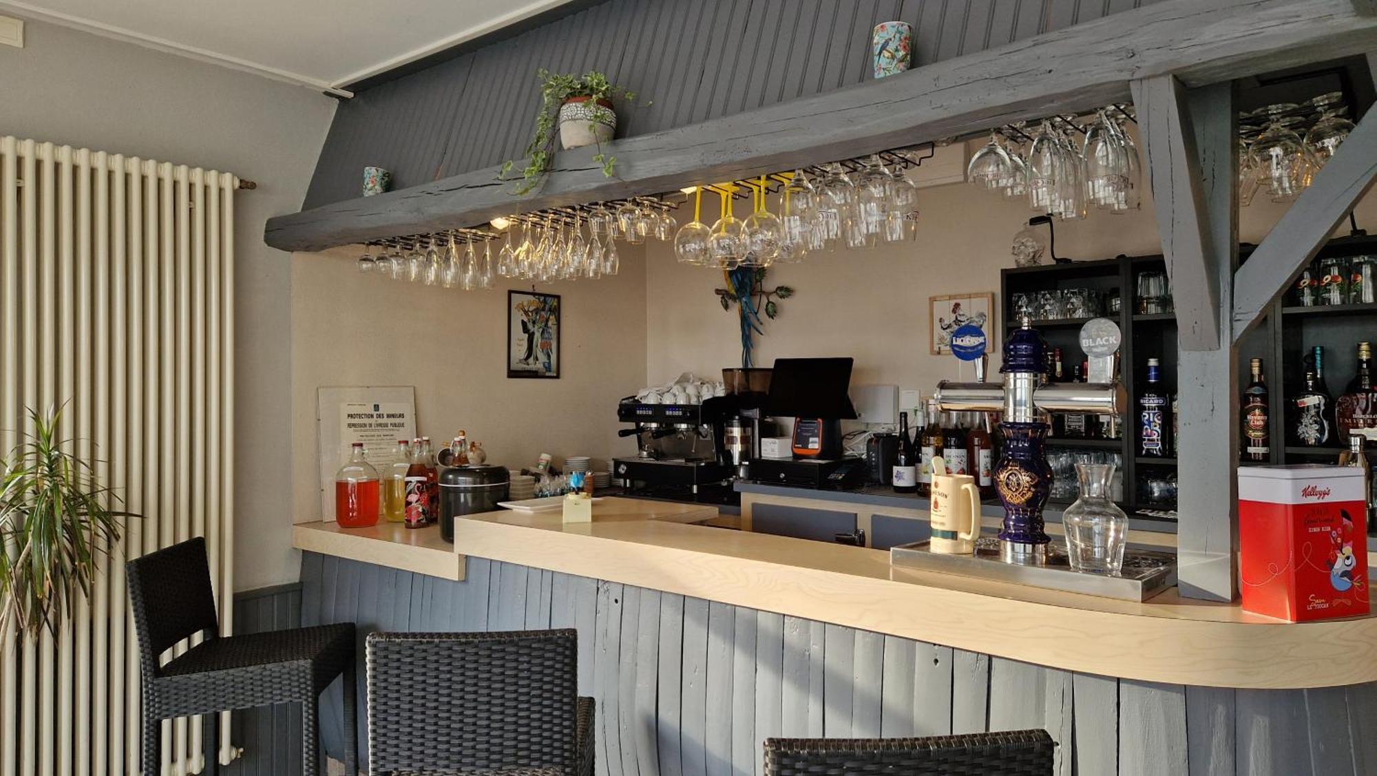 Le Perroquet Bleu Hotel La Chapelle-Blanche-Saint-Martin ภายนอก รูปภาพ