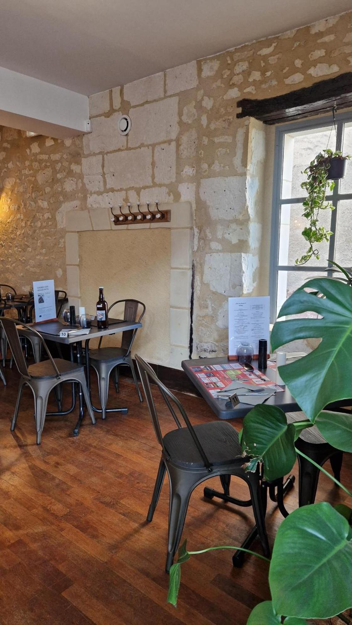 Le Perroquet Bleu Hotel La Chapelle-Blanche-Saint-Martin ภายนอก รูปภาพ