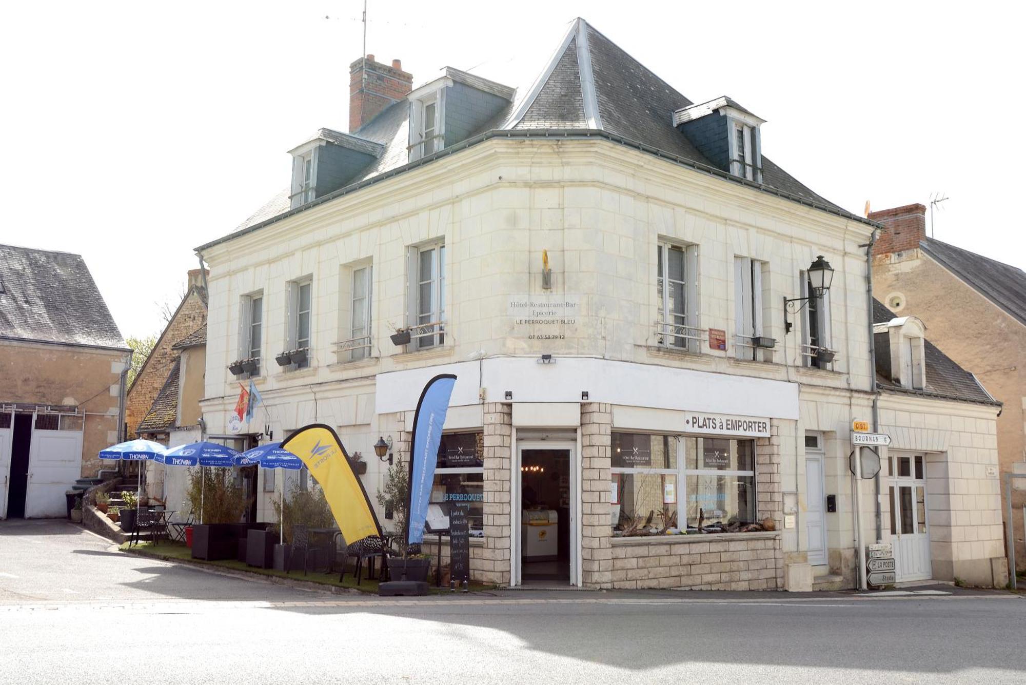 Le Perroquet Bleu Hotel La Chapelle-Blanche-Saint-Martin ภายนอก รูปภาพ